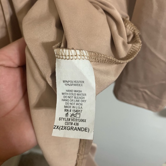 Plus size knotted maxi dress - Picture 5 of 5